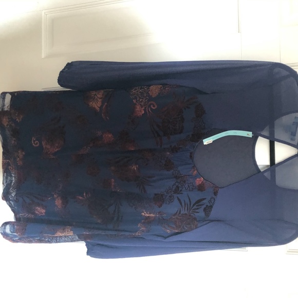 Pattern Dress - Picture 3 of 4